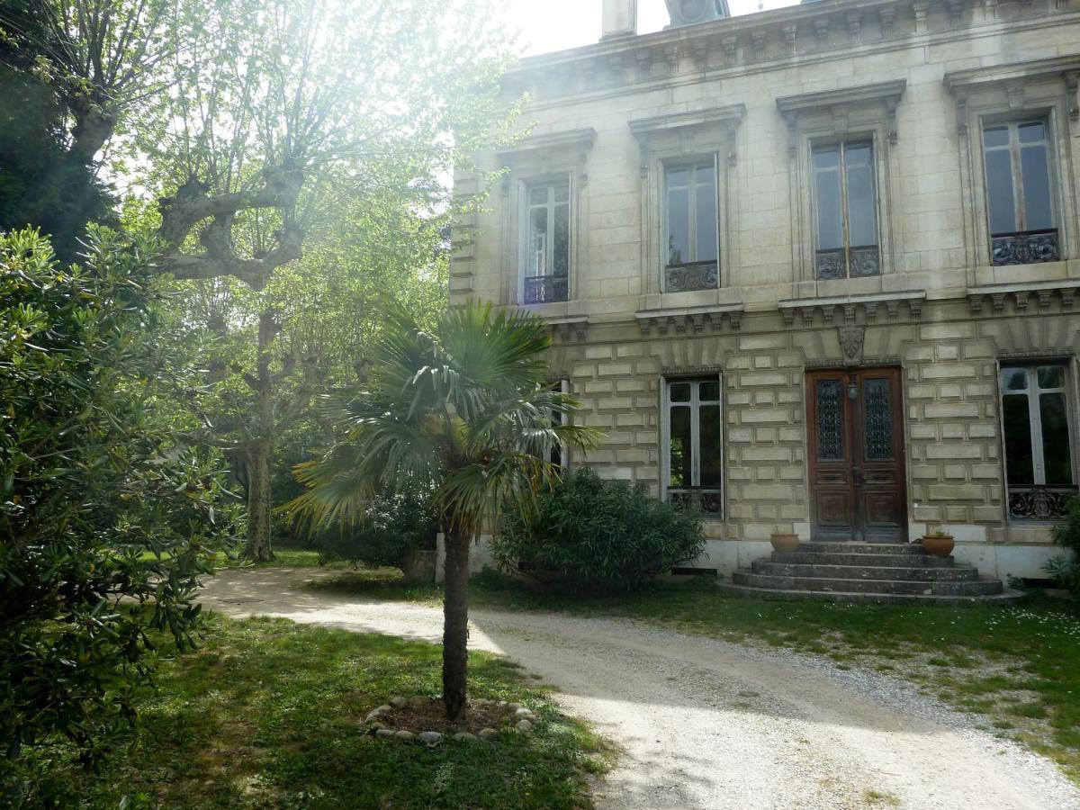 Les Palmiers Bed & Breakfast Mauves Exterior photo